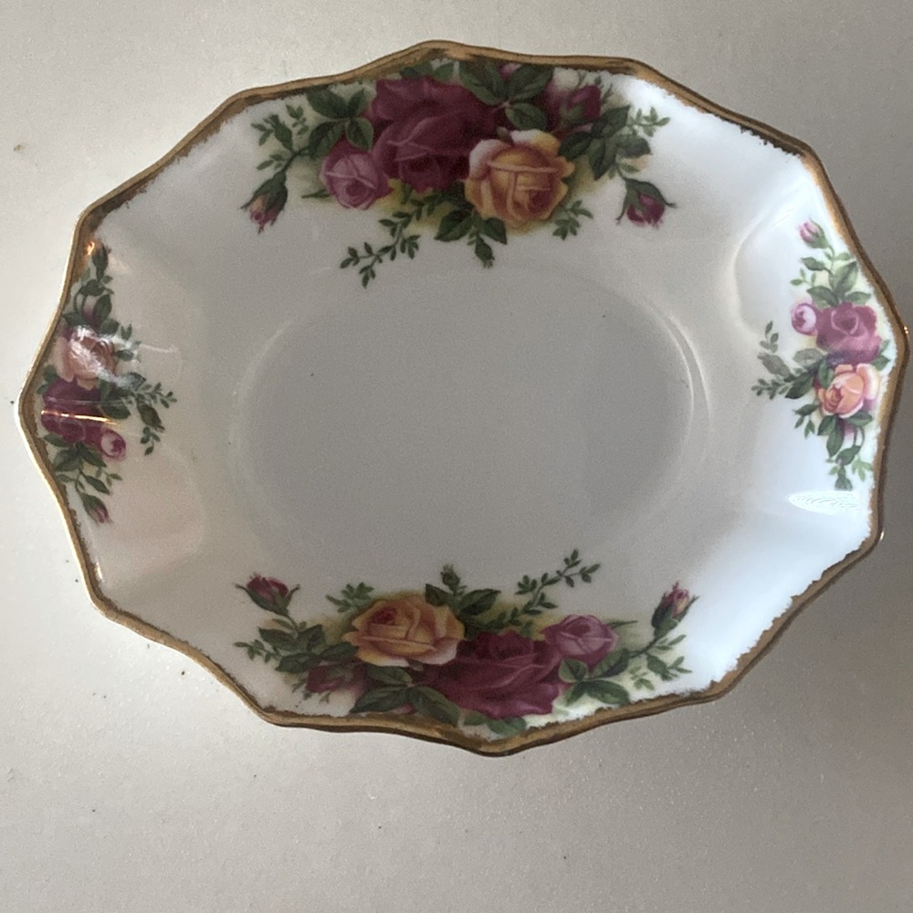 Royal Albert Old Country Roses Vintage Trinket Dish Excellent!